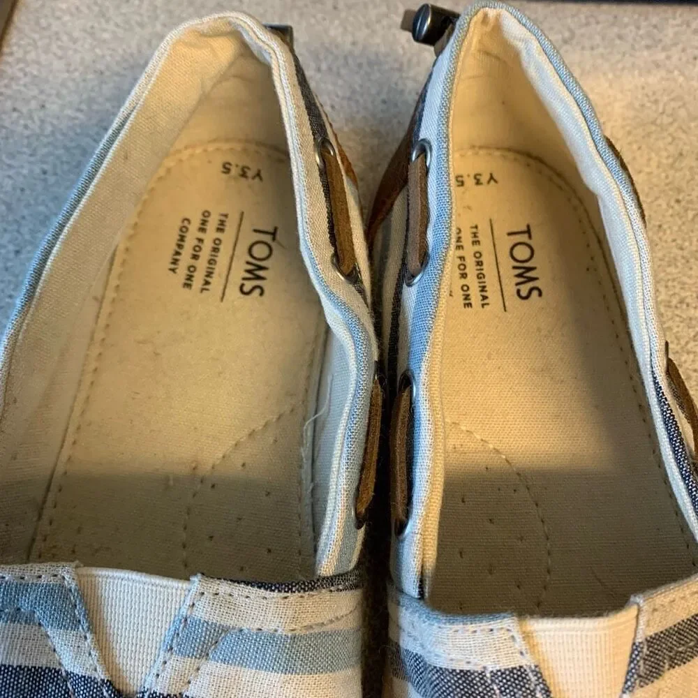 Toms Youth Bimini Size 3.5 Navy Woven Stripe Shoes *New*